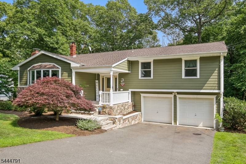 43 Misty Mountain Rd, Randolph Twp., NJ 07869