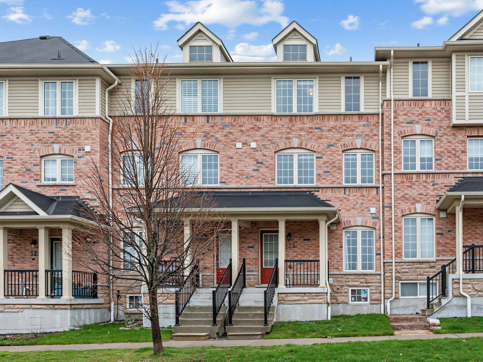 125 Devineridge AVE, Ajax, ON L1Z 0K6