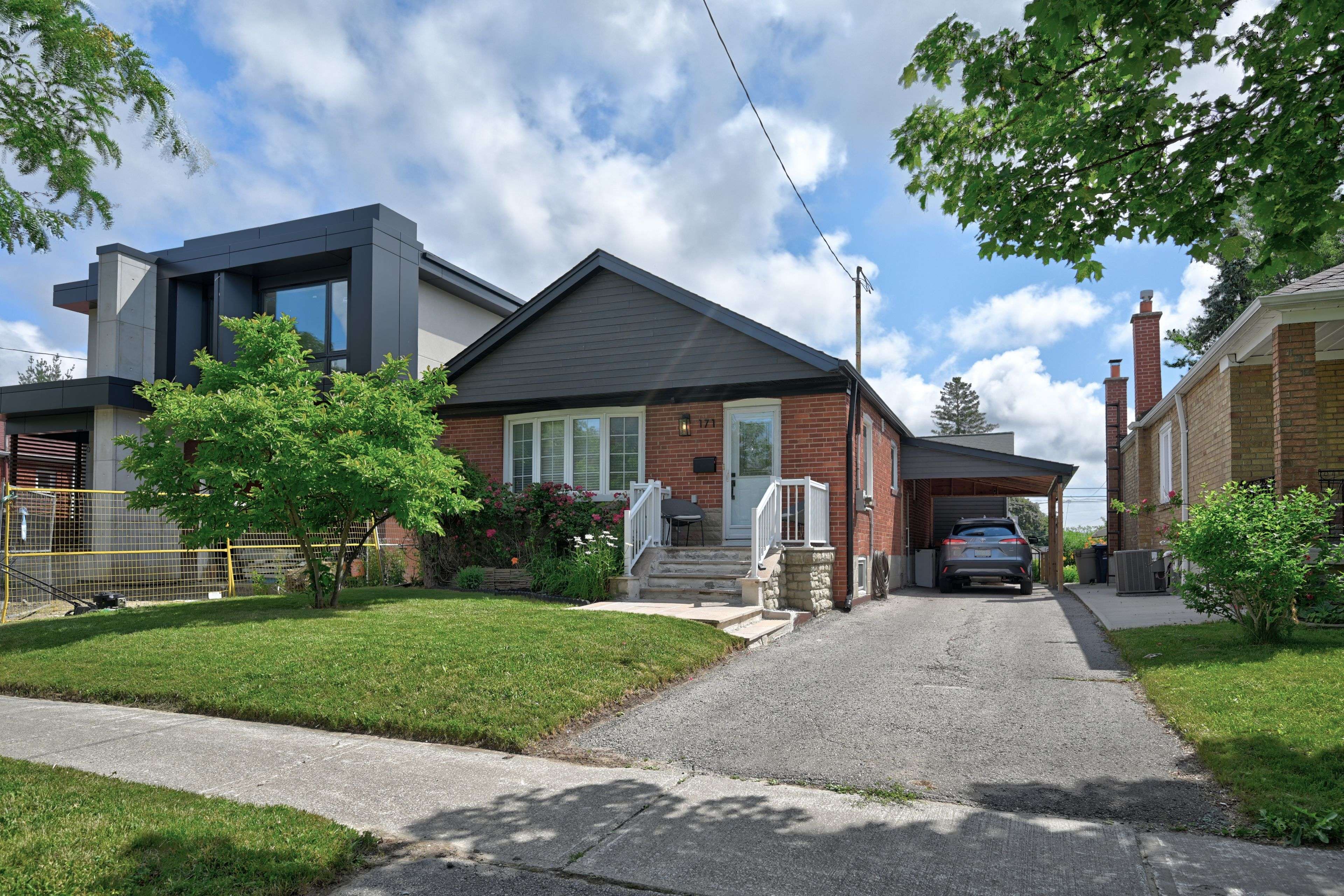 171 Canlish RD, Toronto E04, ON M1P 1T1
