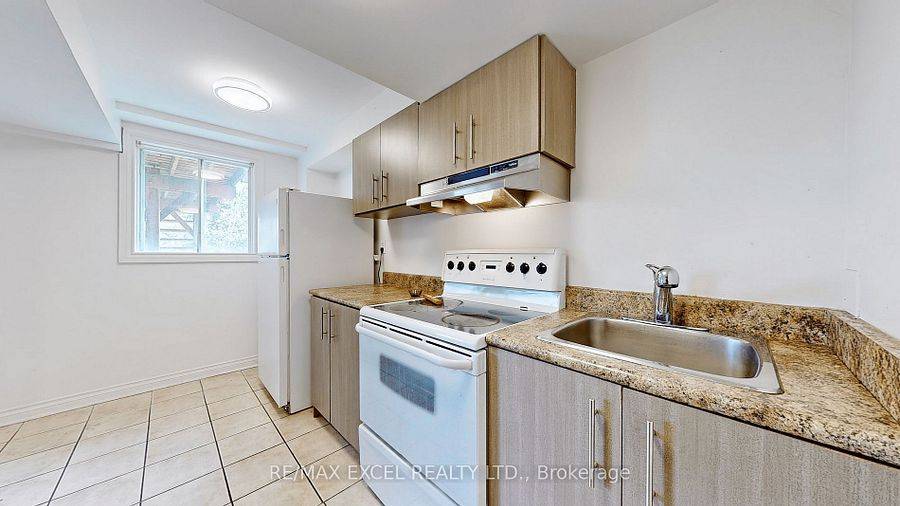117 Primeau DR #W/O, Aurora, ON L4G 6Z6