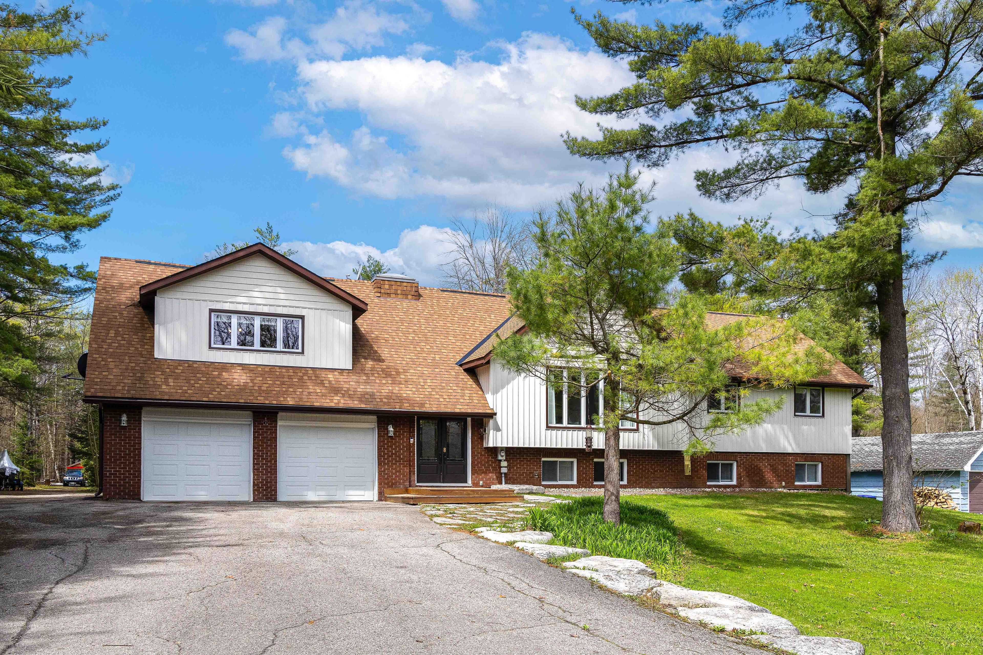 1936 PENINSULA POINT RD, Severn, ON P0E 1N0