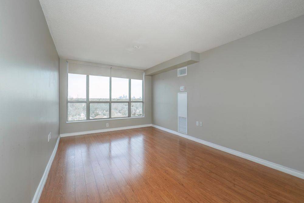 1110 Walden CIR #905, Mississauga, ON L5J 4R3
