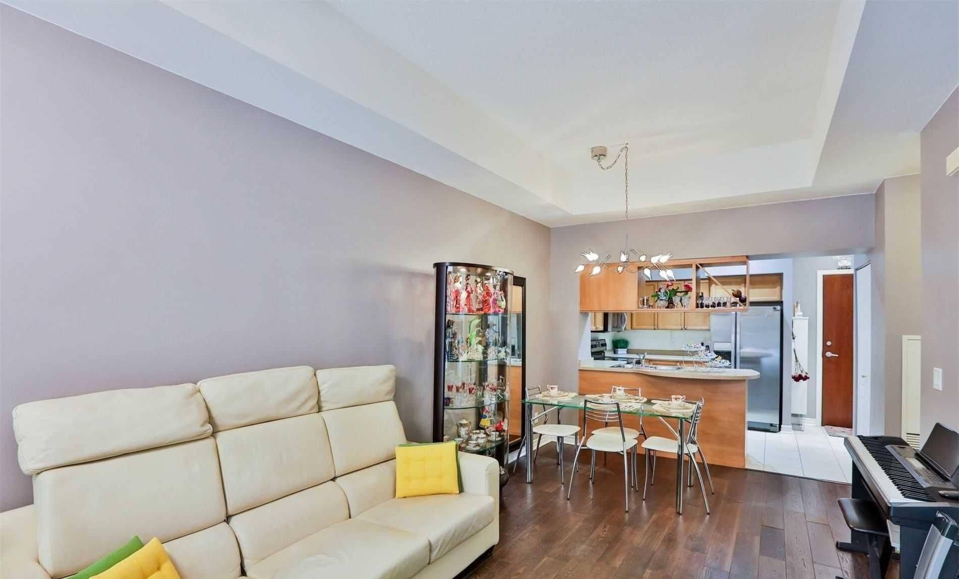 330 Princess Royal DR #GV-108, Mississauga, ON L5B 4M8