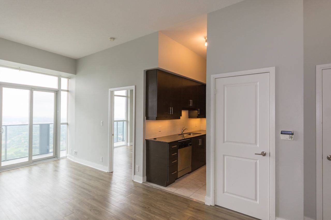 60 Absolute AVE #5006, Mississauga, ON L4Z 0A9