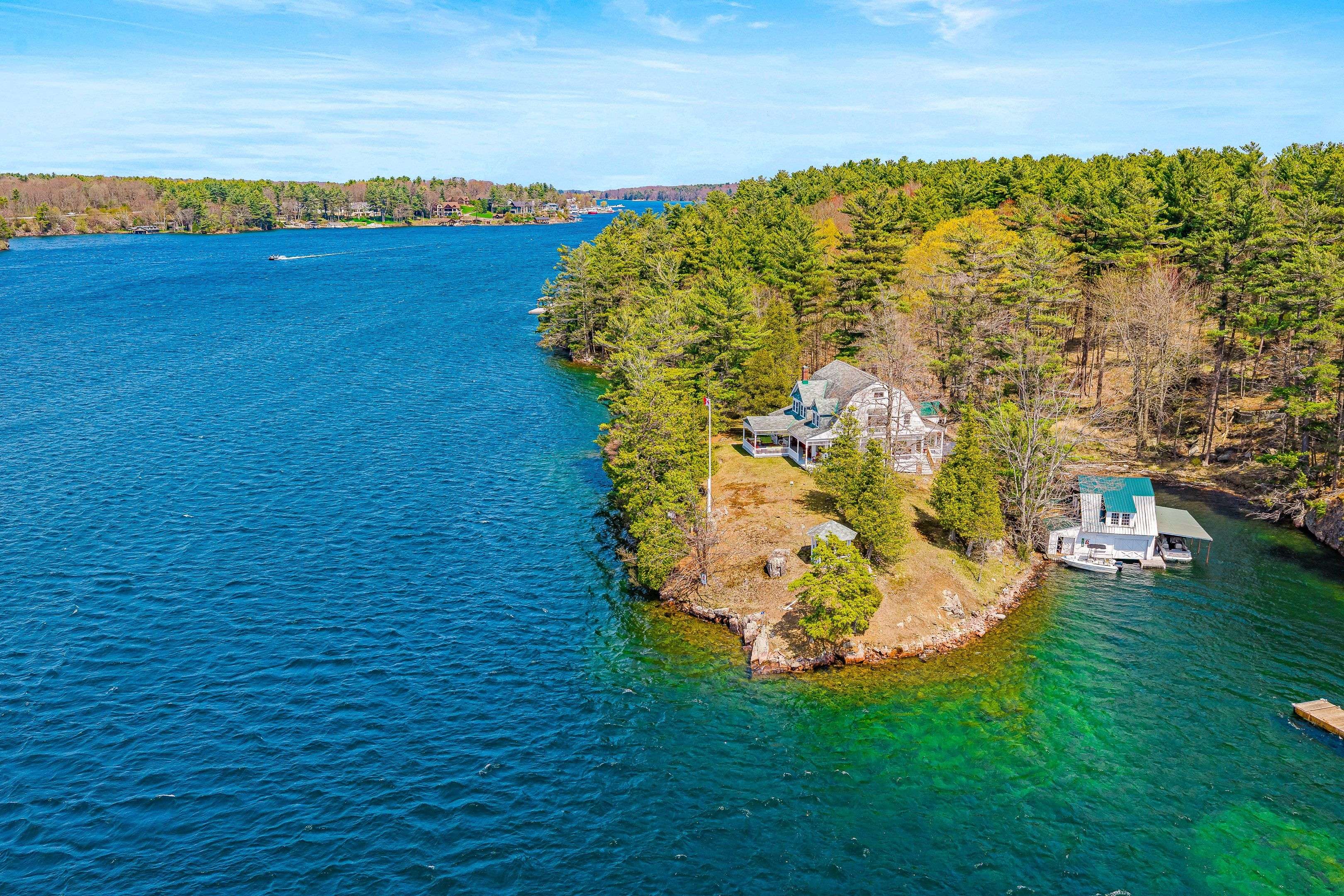 87 Club IS, Leeds And The Thousand Islands, ON K0E 1R0