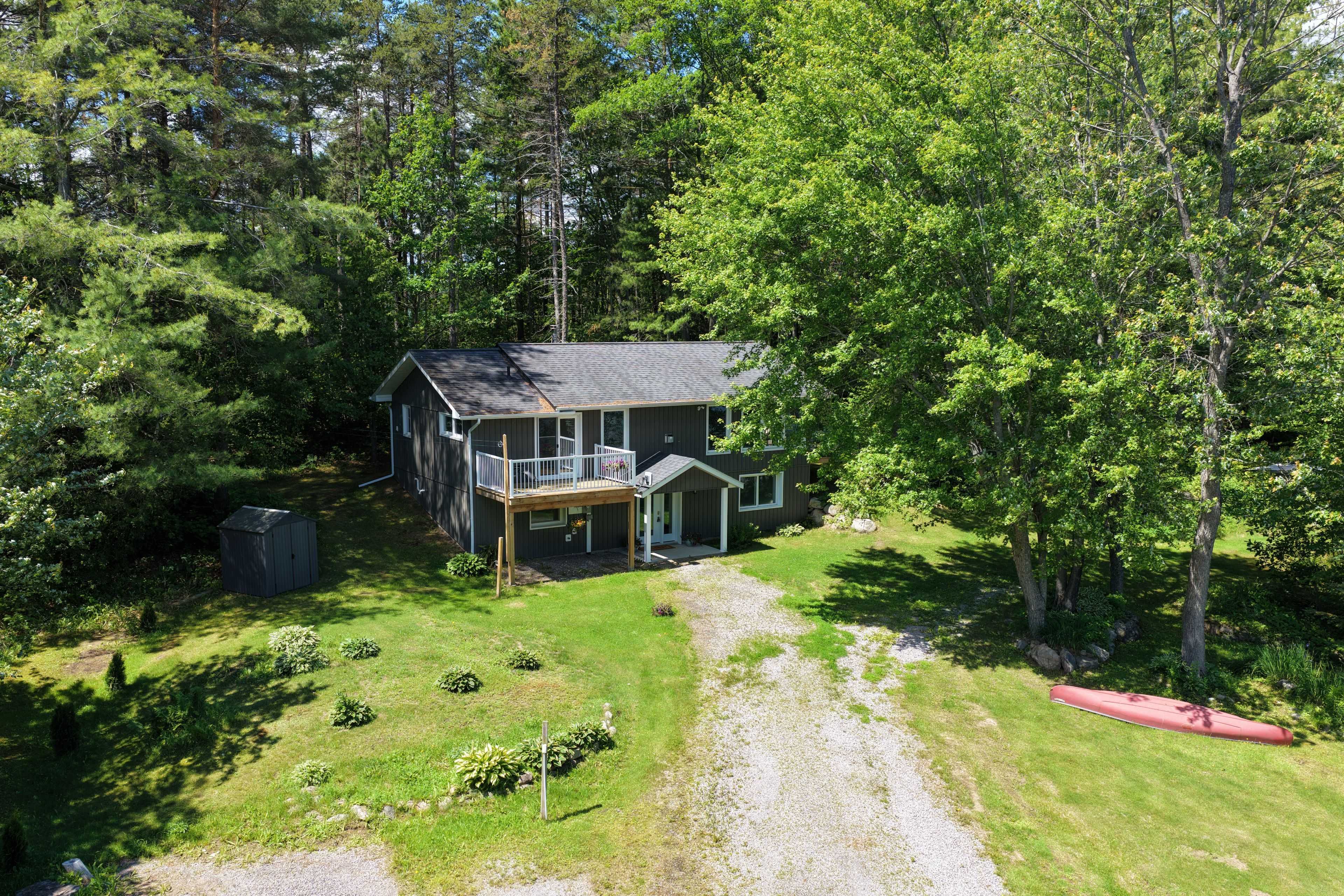 59 Strack LN, Madawaska Valley, ON K0J 1B0