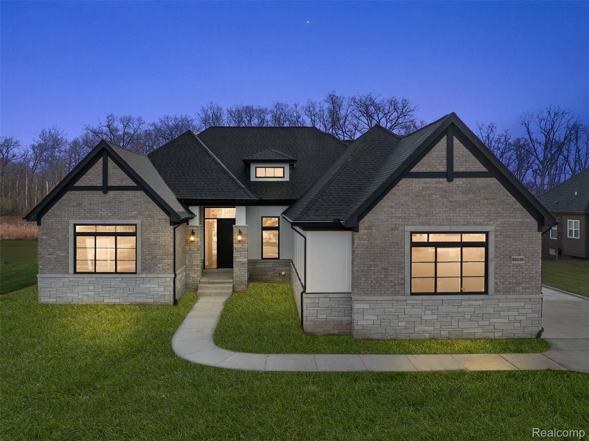 2280 Heidi DR, Addison Township, MI 48370