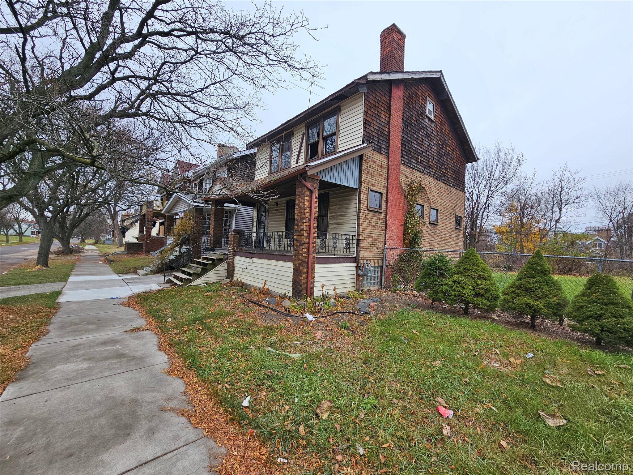 2678 Hazelwood ST, Detroit, MI 48206