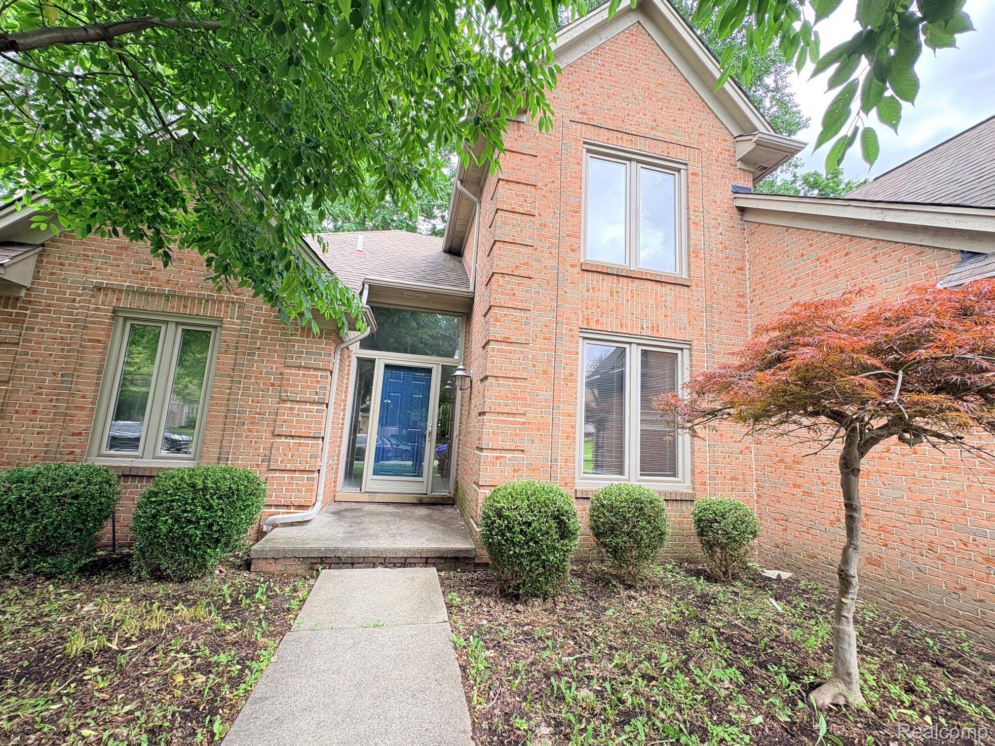 43336 Herring DR, Clinton Charter Township, MI 48038
