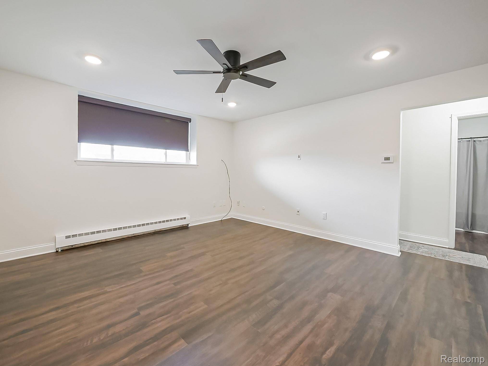 4905 Crooks A2 RD, Royal Oak, MI 48073