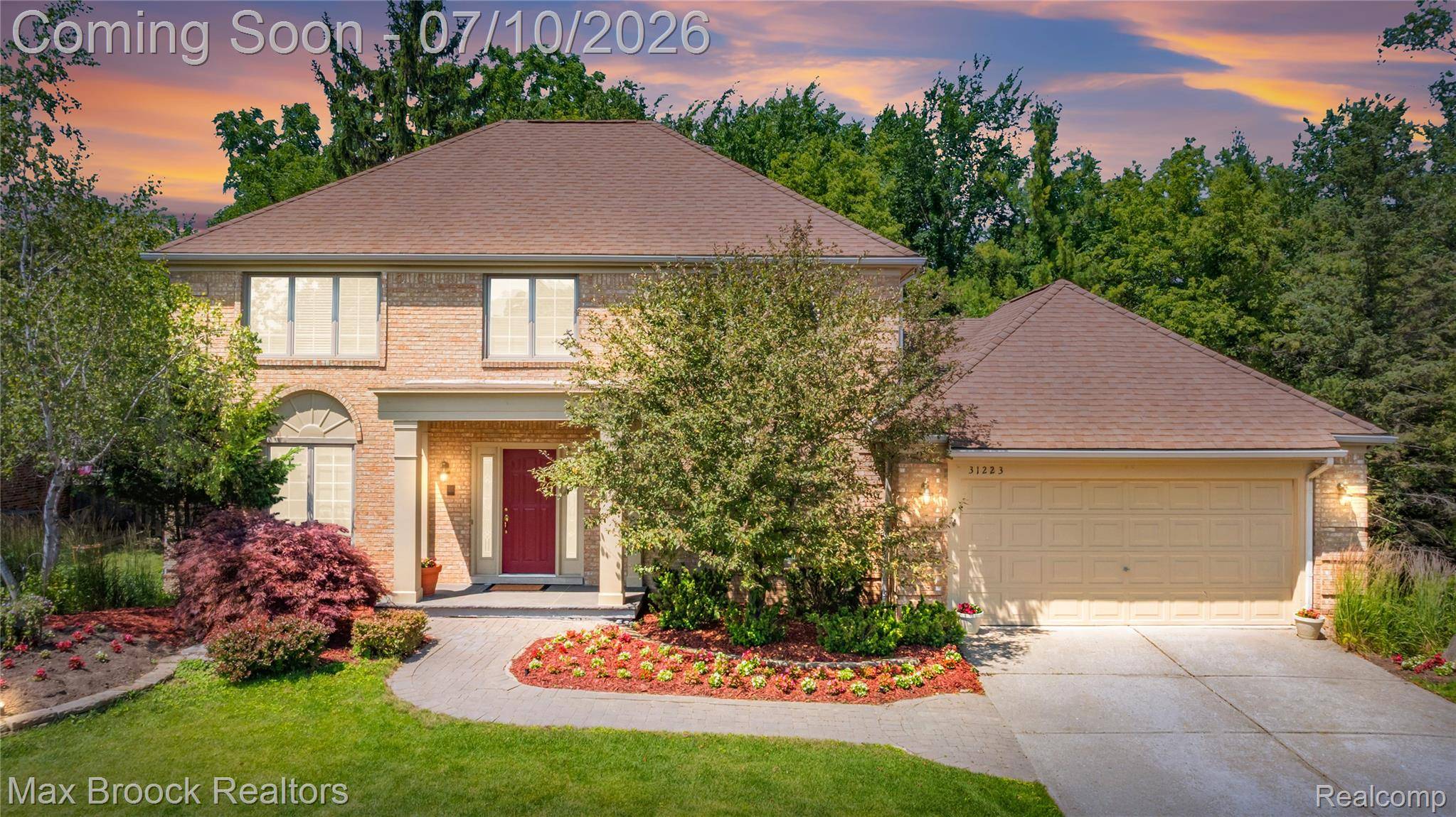 31223 Country Ridge CIR, Farmington Hills, MI 48331