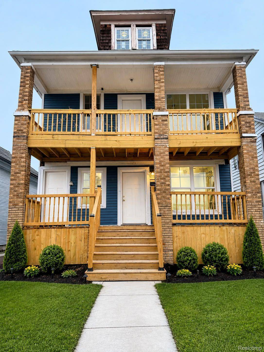 6672 Clifton ST, Detroit, MI 48210