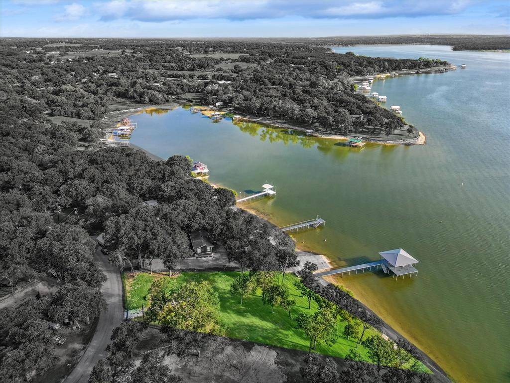 12424 Lake Forest Drive, Azle, TX 76020