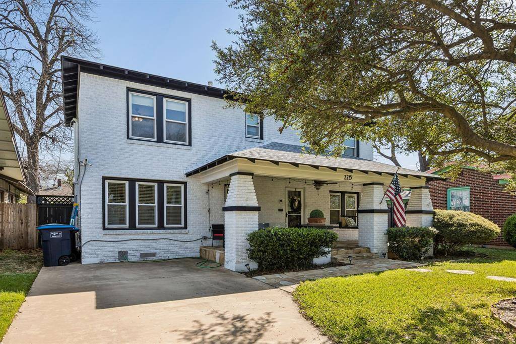 2235 Mistletoe Boulevard, Fort Worth, TX 76110