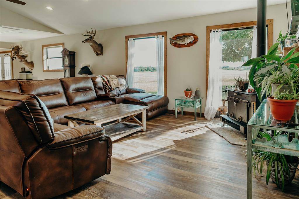 1740 Hwy 2247, Comanche, TX 76442