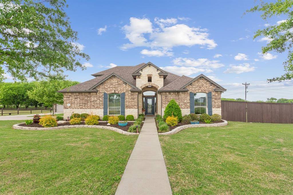 101 Rancho Lorena Drive, Lorena, TX 76655