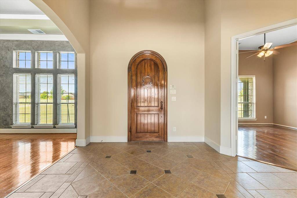 10270 County Road 213, Talty, TX 75126