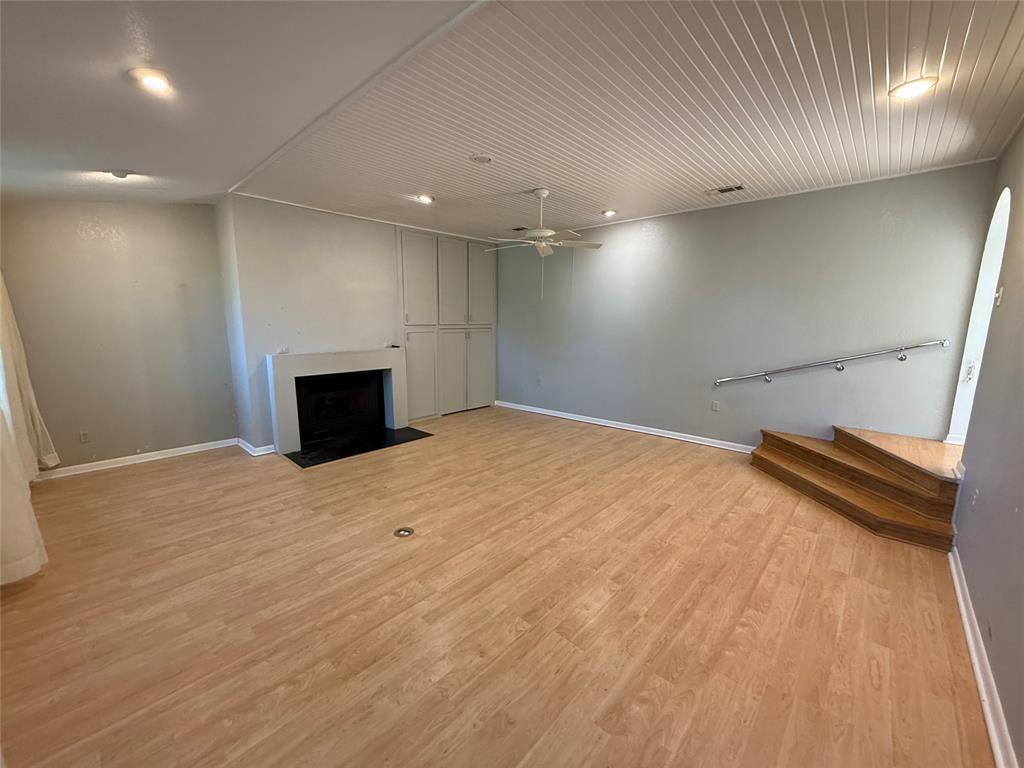 2200 Agnew Street, Bonham, TX 75418