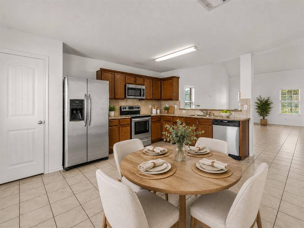 2000 Grimes Drive, Forney, TX 75126