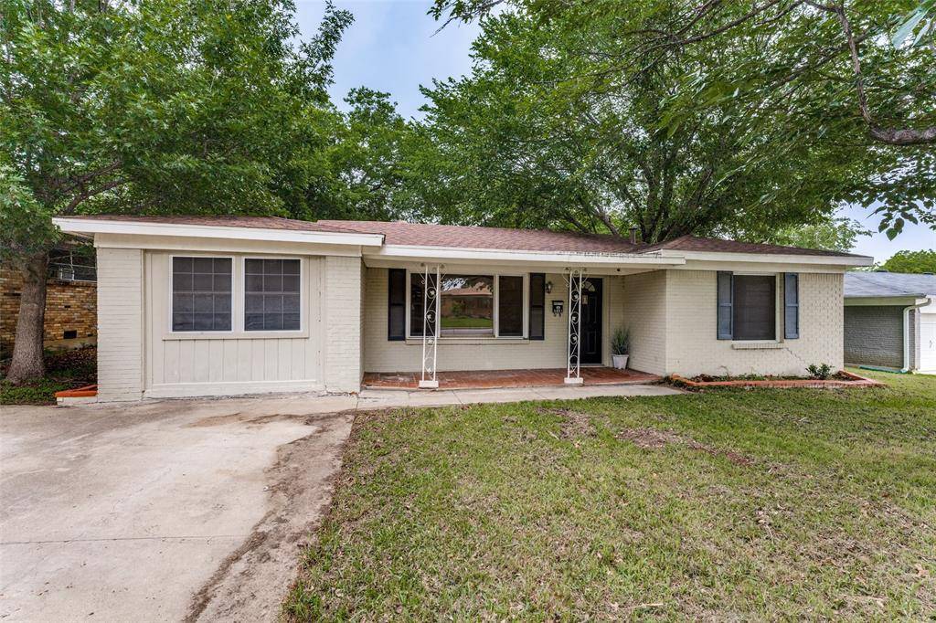 5901 Circular Drive, North Richland Hills, TX 76117