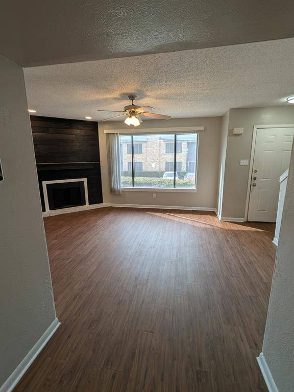 514 E Belt Line Road #B13, Desoto, TX 75115