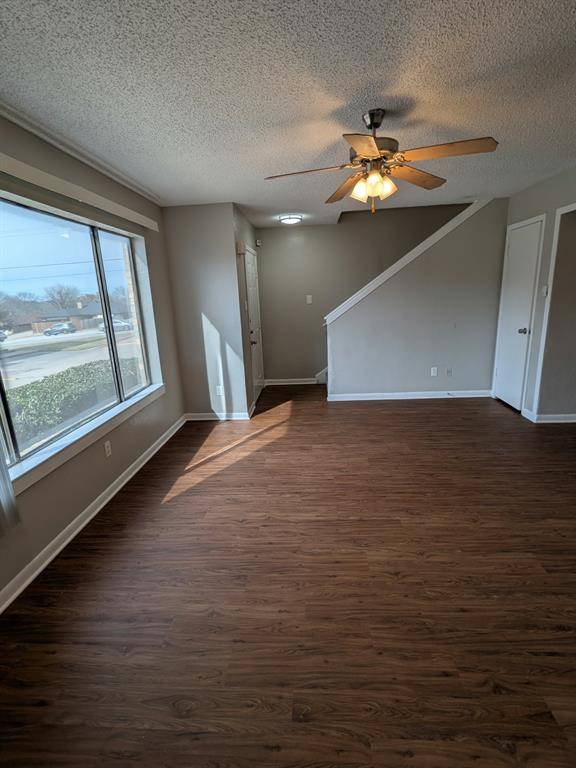 514 E Belt Line Road #B13, Desoto, TX 75115