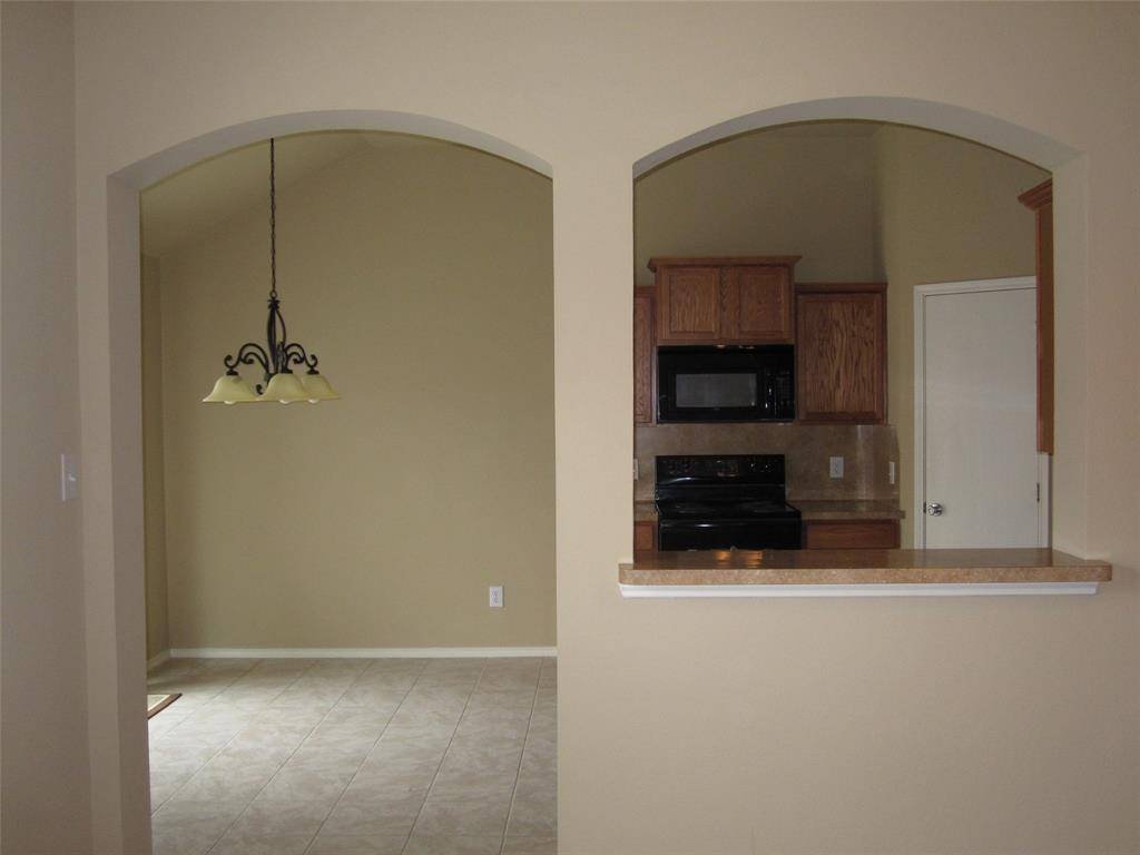609 Twin Knoll Drive, Mckinney, TX 75071