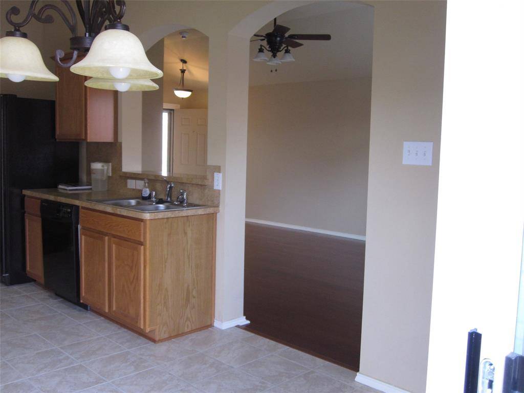 609 Twin Knoll Drive, Mckinney, TX 75071
