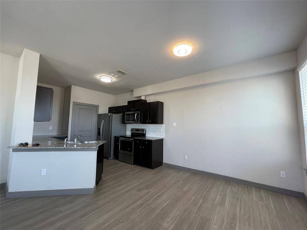 10604 Tube Drive #103, Fort Worth, TX 76053