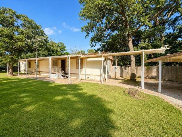 12109 Lunar Lane, Burleson, TX 76028