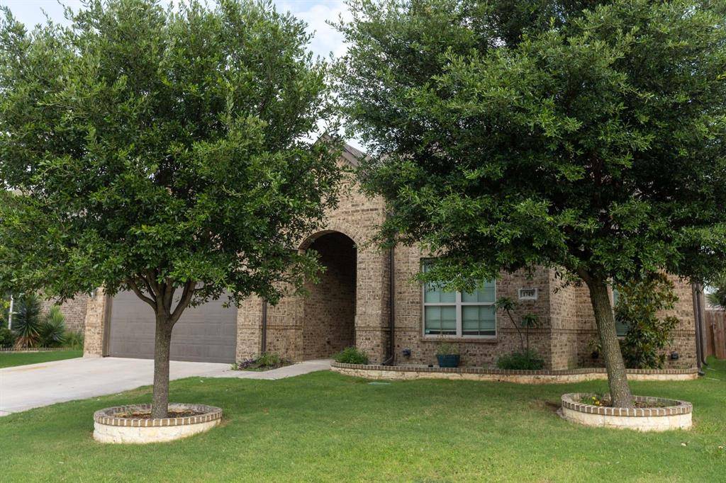 1749 Stillwater Drive, Burleson, TX 76028