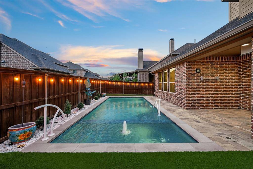 6385 Stallion Ranch Road, Frisco, TX 75036