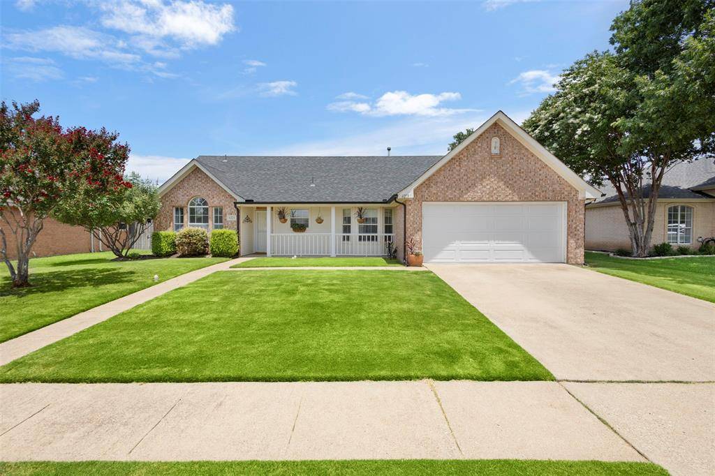 6213 Peach Tree Drive, Midlothian, TX 76065