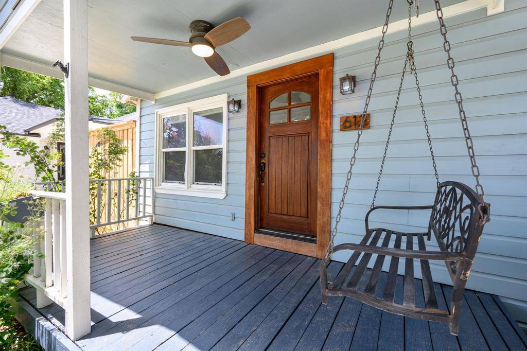 613 E Worth Street, Grapevine, TX 76051