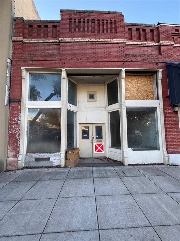 105 N Jackson Street, Kaufman, TX 75142