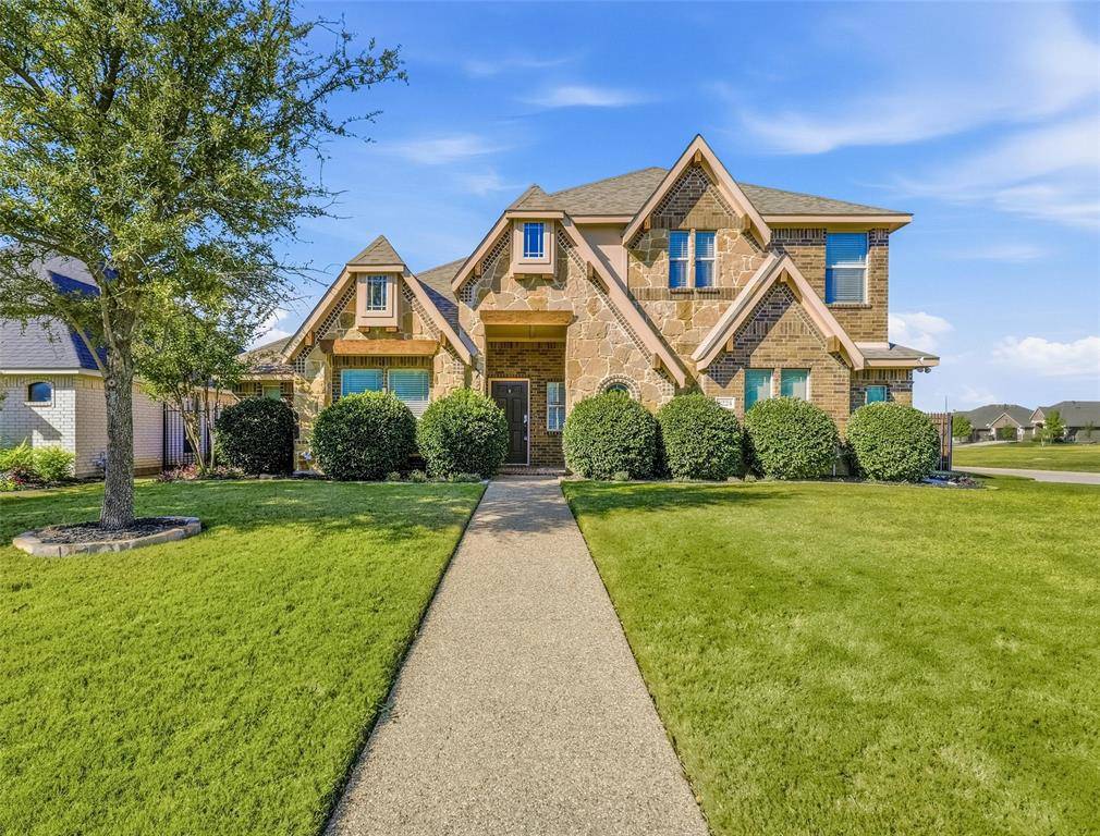 5224 Smokey Ridge Drive, Fort Worth, TX 76123