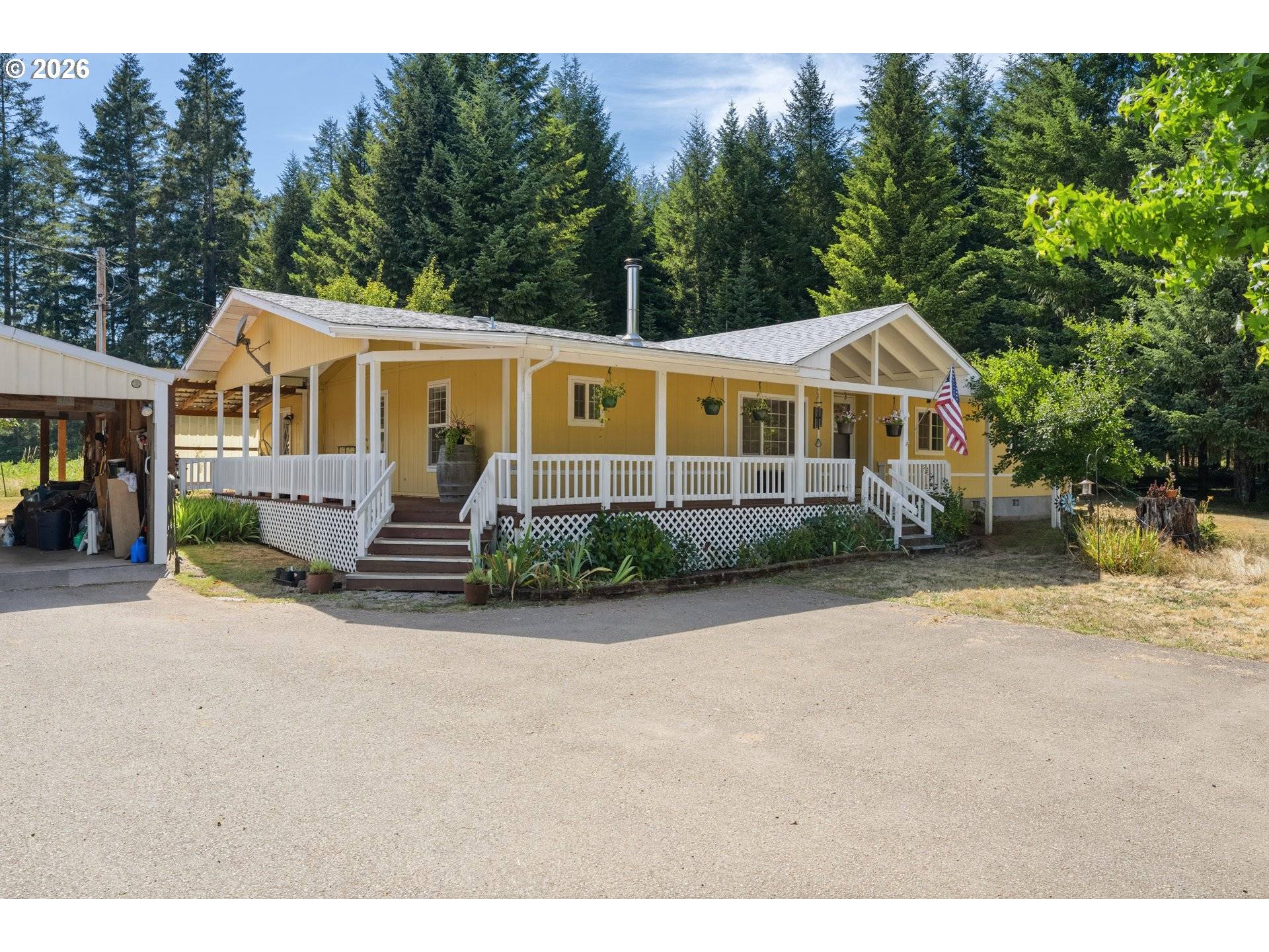 160 WHEELER LN, Camas Valley, OR 97416