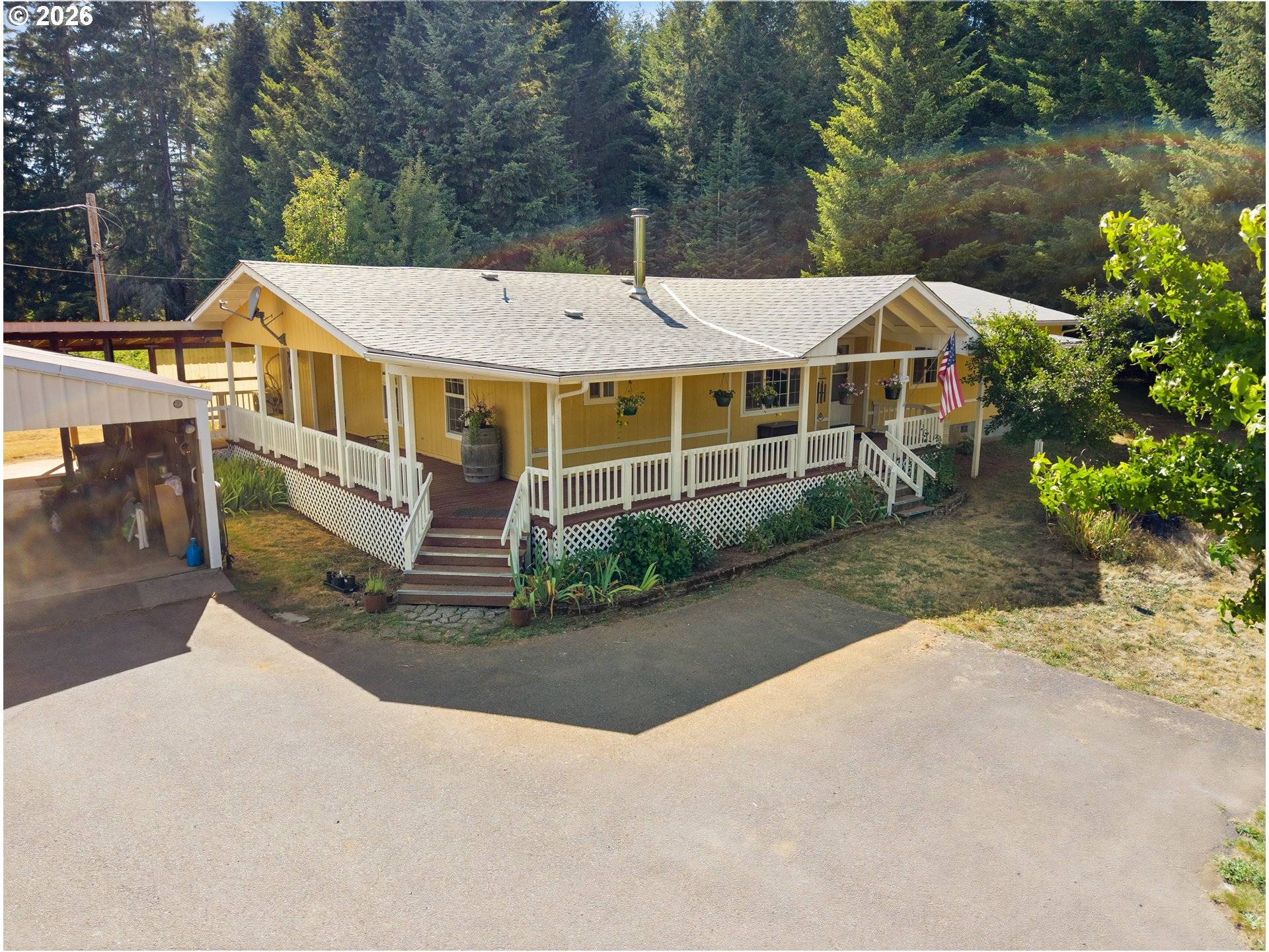 160 WHEELER LN, Camas Valley, OR 97416