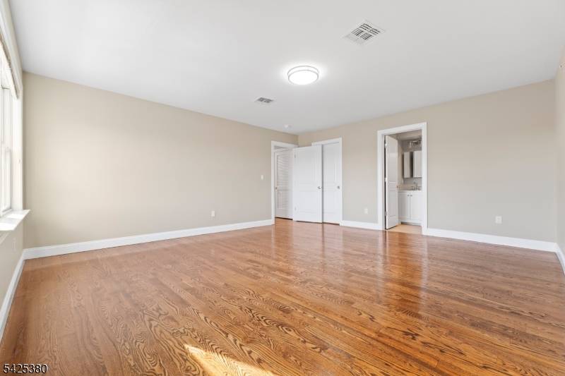 658 Market St, Paterson City, NJ 07513