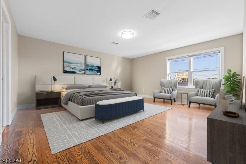 658 Market St, Paterson City, NJ 07513