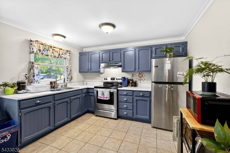 19 Circle Dr, West Milford Twp., NJ 07438