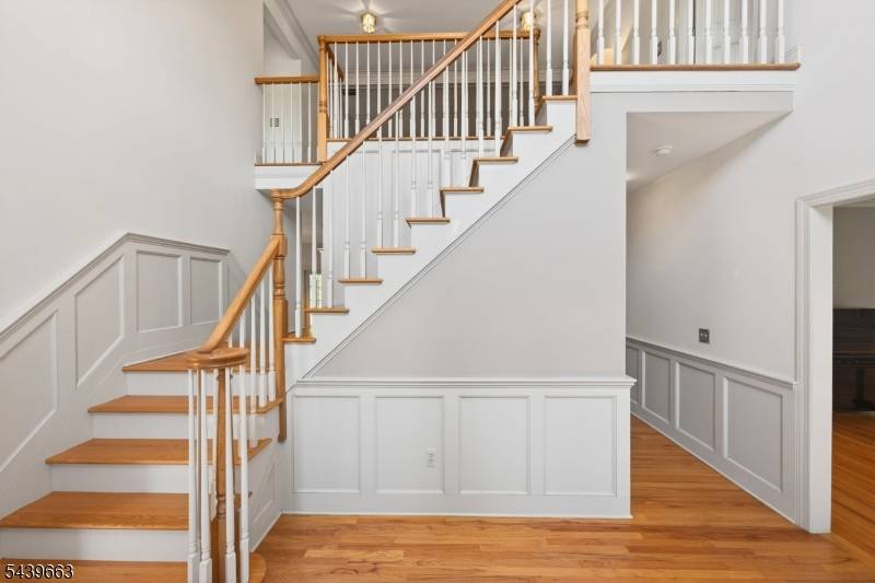 15 Ramsey Rd, Clinton Twp., NJ 08833