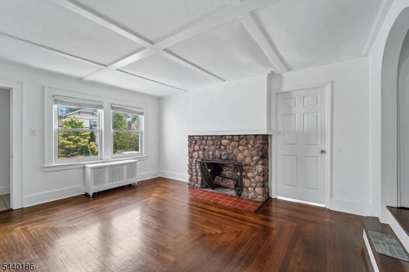 34 Cypress St, Millburn Twp., NJ 07041