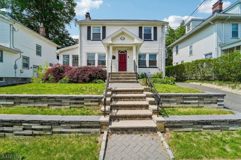 34 Cypress St, Millburn Twp., NJ 07041