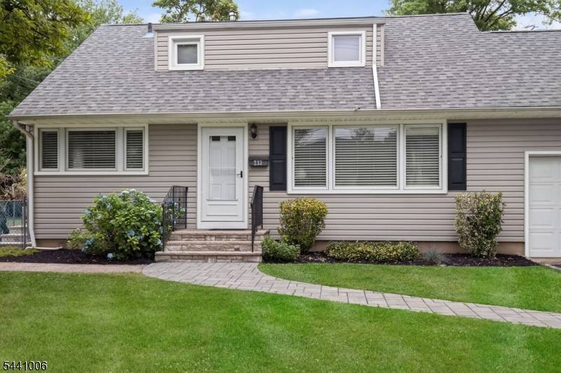 233 Terrill Rd, Fanwood Boro, NJ 07023