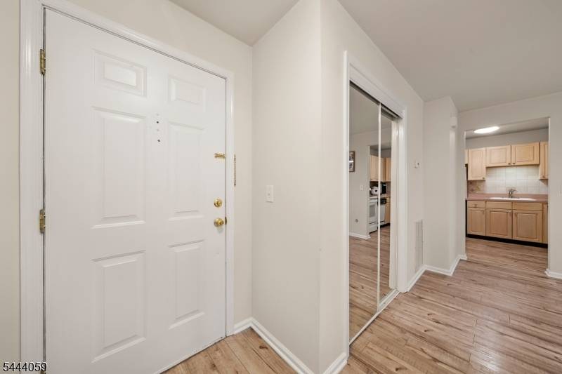 273 Potomac Dr, Bernards Twp., NJ 07920