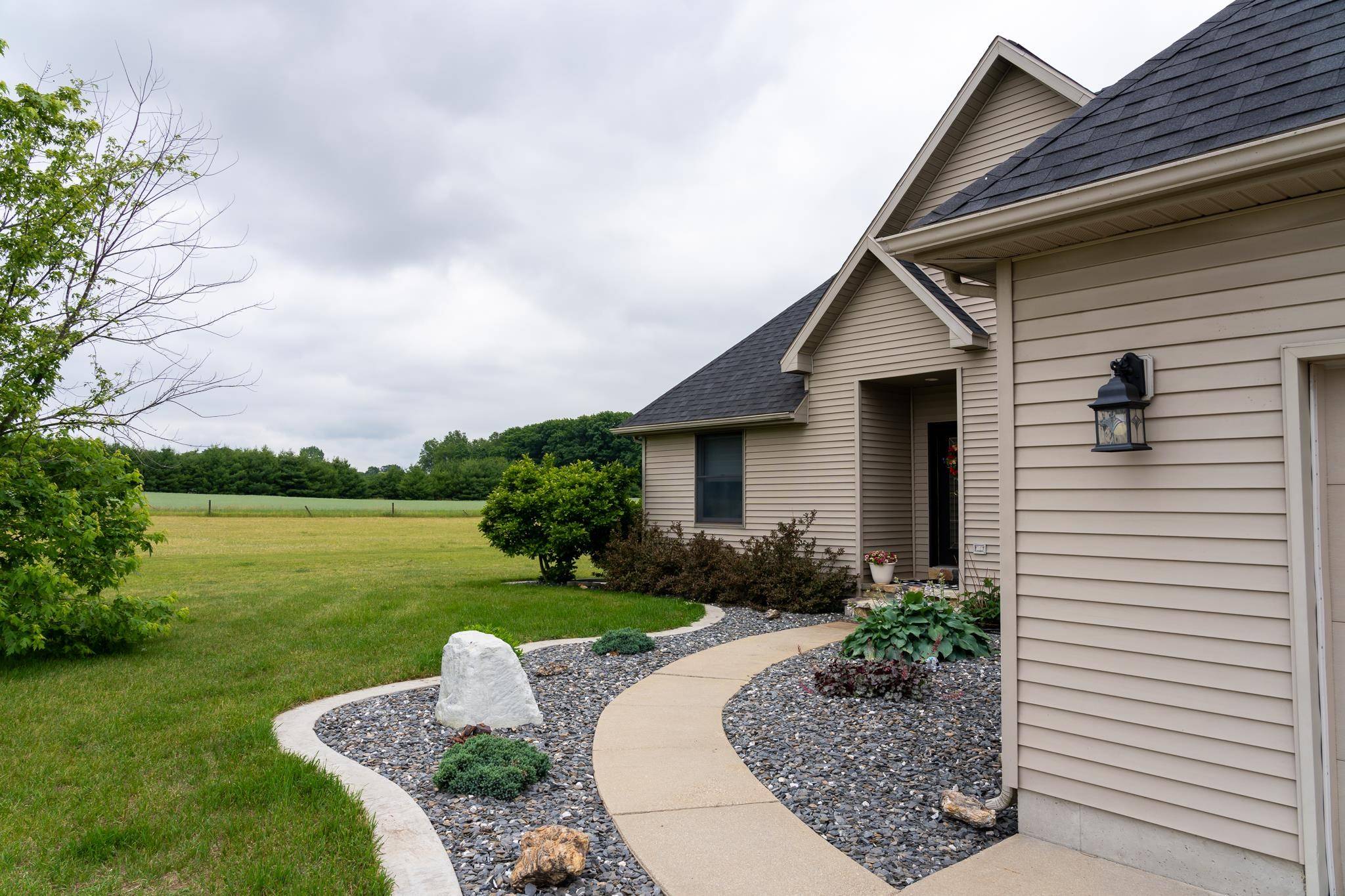 7667 W Pickard RD, Broomfield Twp, MI 48858