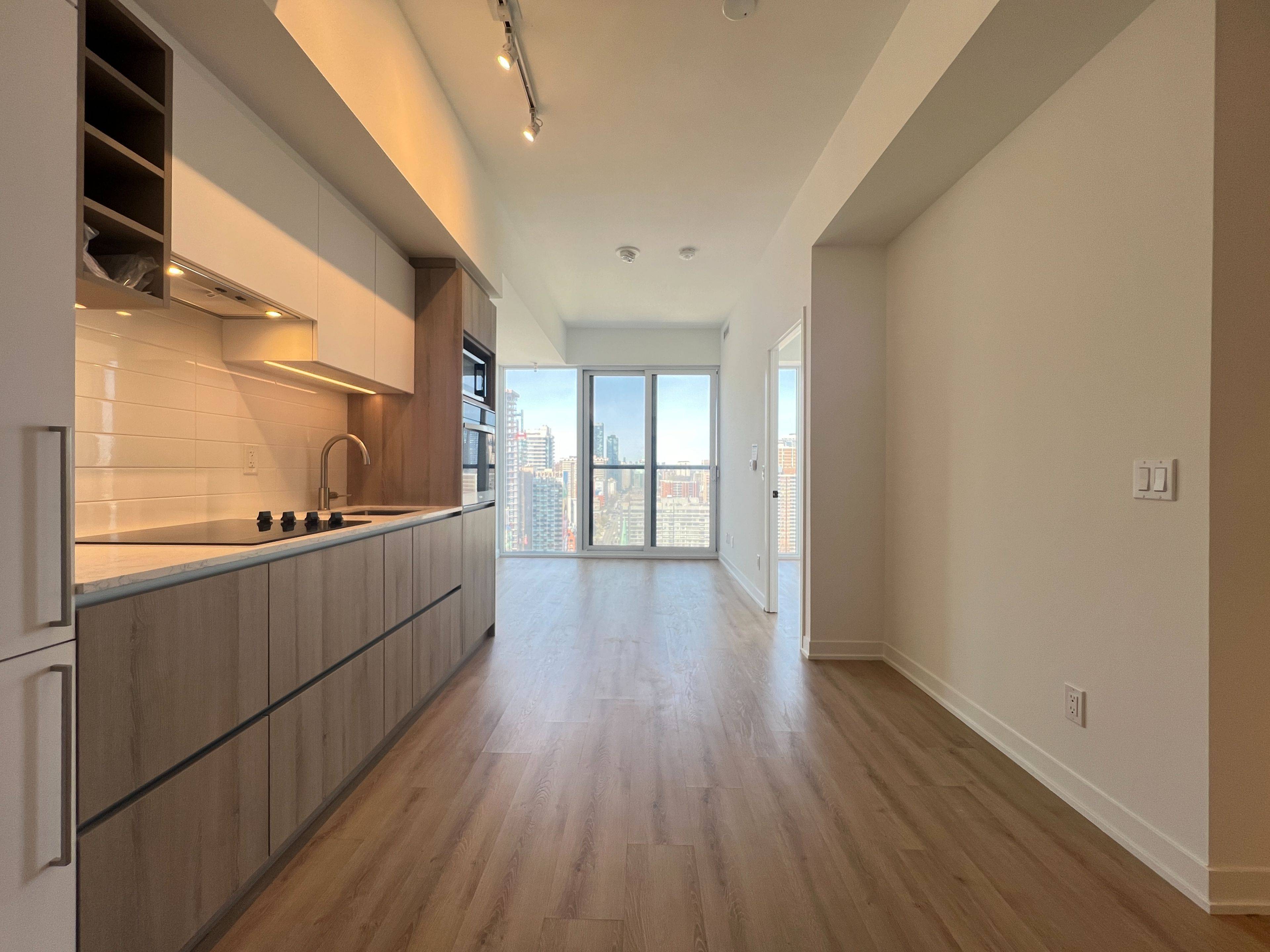 319 Jarvis ST #2707, Toronto C08, ON M5B 0C8