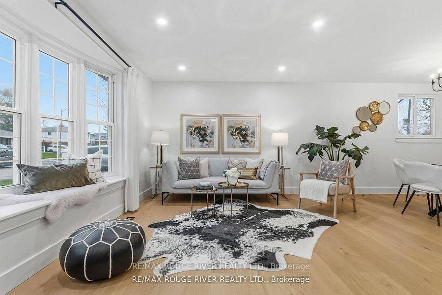 27 Archer DR, Ajax, ON L1S 2Z3