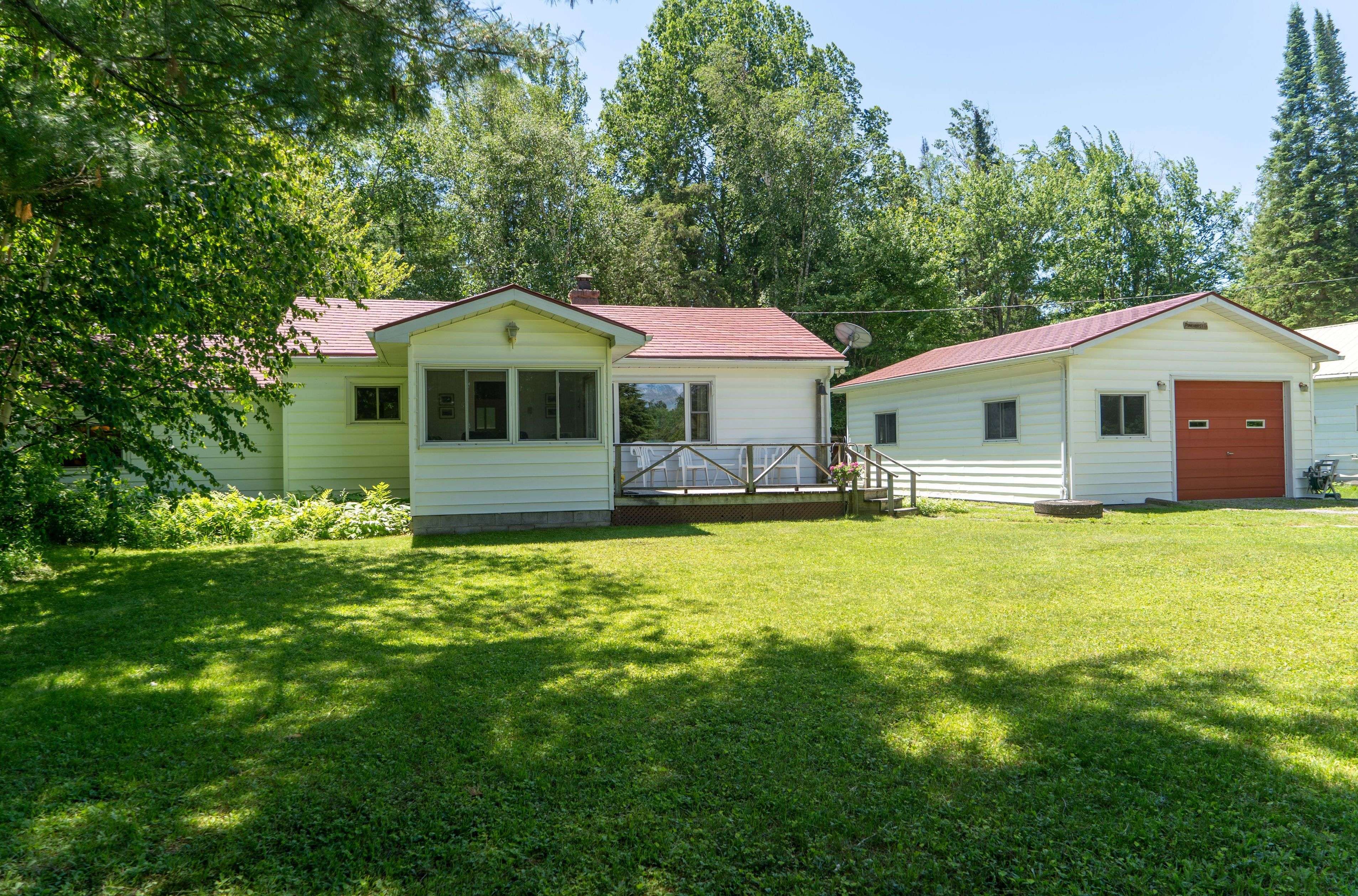 24 Talbot DR, Brock, ON L0K 1A0